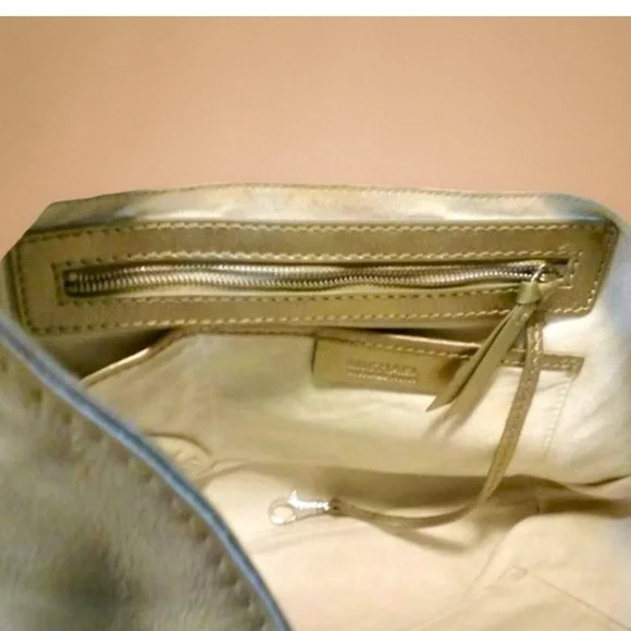 Micheal Kors , Gold Leather Shoulder Bag - Picture 8 of 8